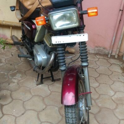 Yezdi 175 CC Deluxe